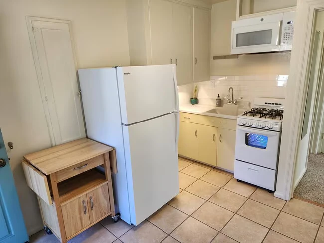 306 Cliff St Santa Cruz, CA 95060 photo 4