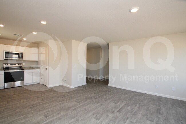 10858 W Arvada Dr Arizona City, AZ 85123 photo 4