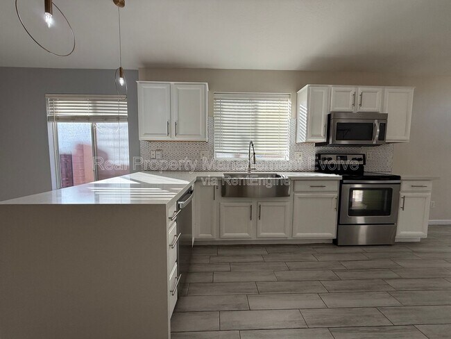 3085 North 87th Place, Scottsdale, AZ 85251 photo 4