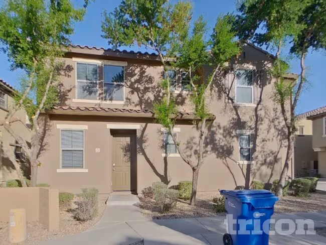 451 S Hawes Rd Mesa, AZ 85208 photo 2