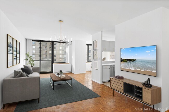 15 W 61st St New York, NY 10023 photo 4