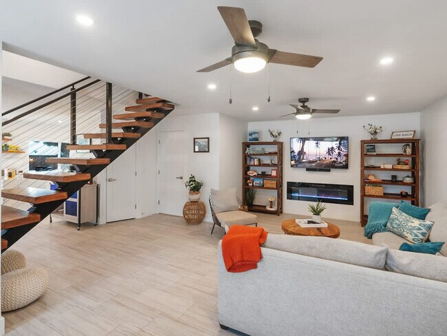 750 S Sierra Ave Solana Beach, CA 92075 photo 5