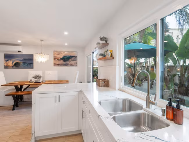750 S Sierra Ave Solana Beach, CA 92075 photo 3