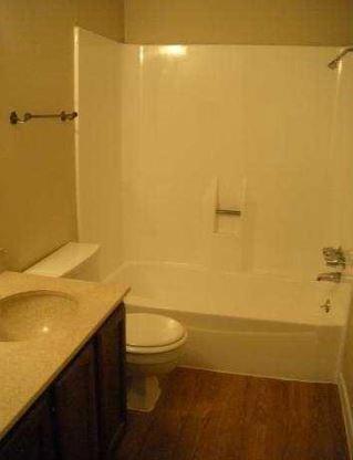 1000 W 26th St Austin, TX 78705 photo 5