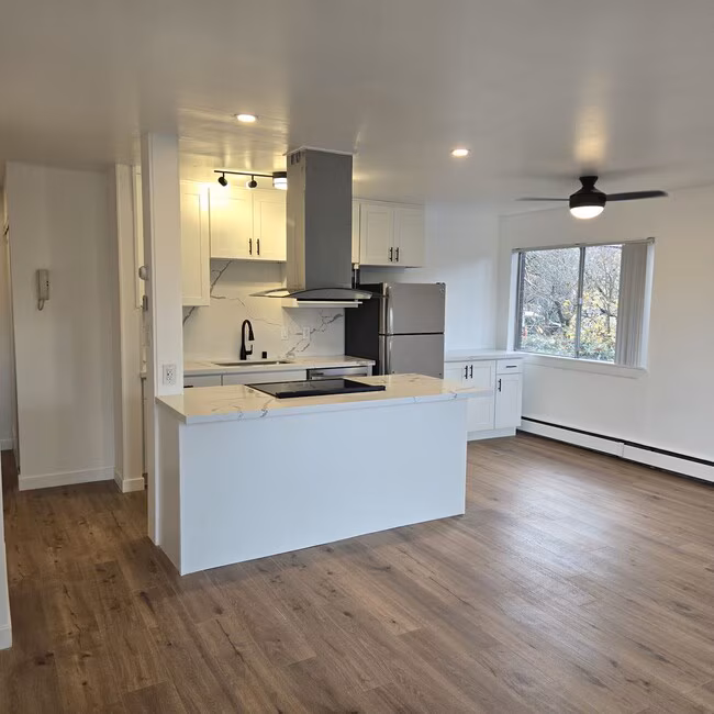 Lorelei Apartments photo 2