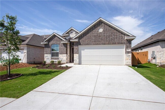 717 Bridle Creek Dr Georgetown, TX 78626 photo 3