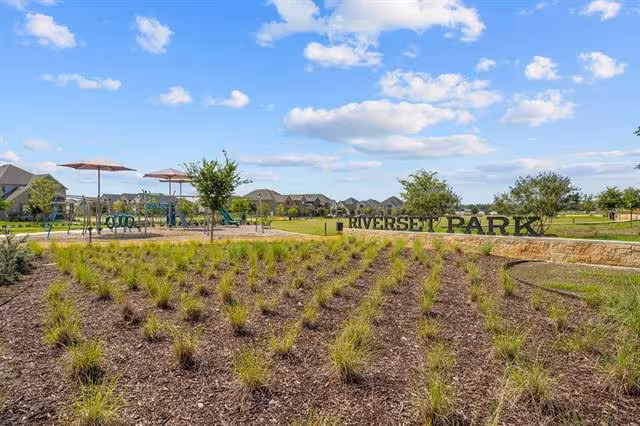 2626 Bechtol St Garland, TX 75042 photo 3