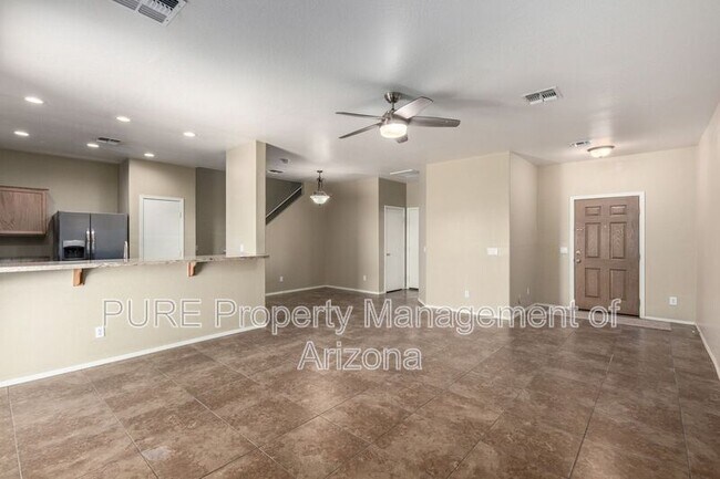 7048 W Lincoln St photo 3