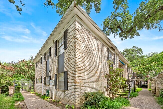 7900 Westheimer Rd Houston, TX 77063 photo 5