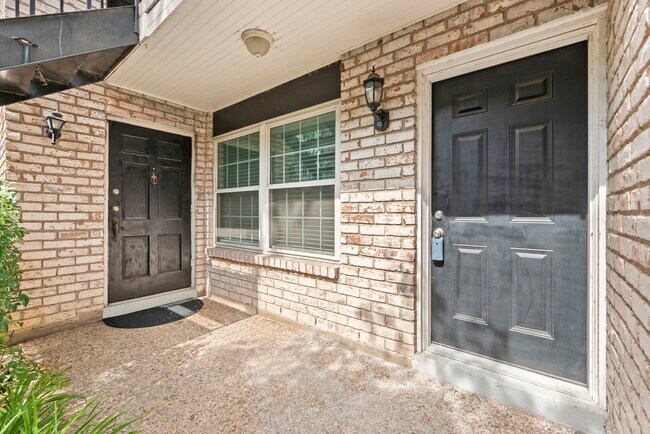 7900 Westheimer Rd Houston, TX 77063 photo 4