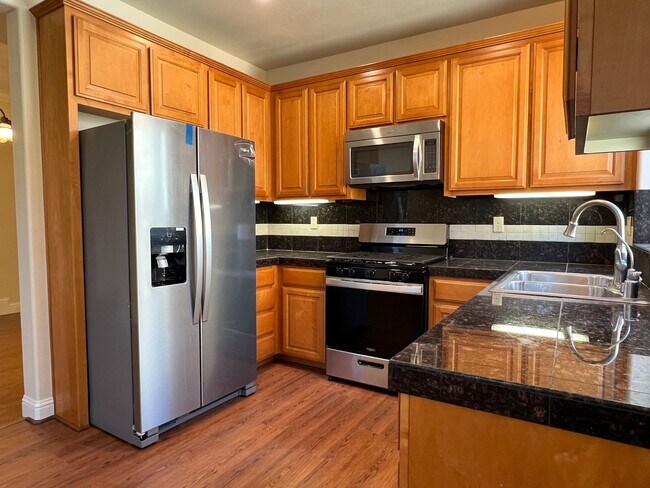 Bright 3 Bedroom 2.5 Bath Townhouse in San Jose photo 4