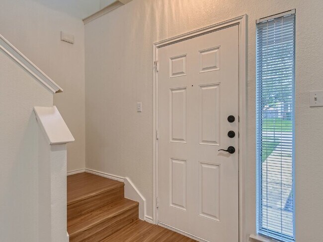 13913 Harris Ridge Blvd Pflugerville, TX 78660 photo 4