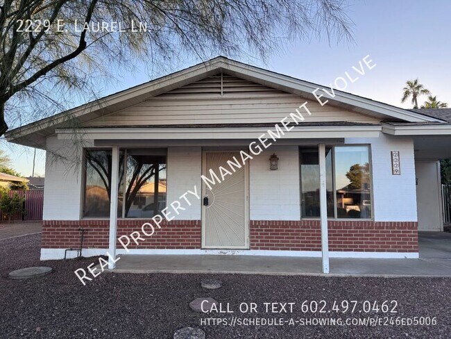 2229 E Laurel Ln Phoenix, AZ 85028