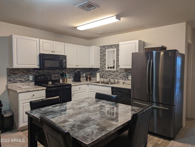 131 E Patton Ave Coolidge, AZ 85128 photo 5