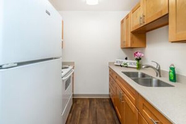 Village Green Apartments photo 4