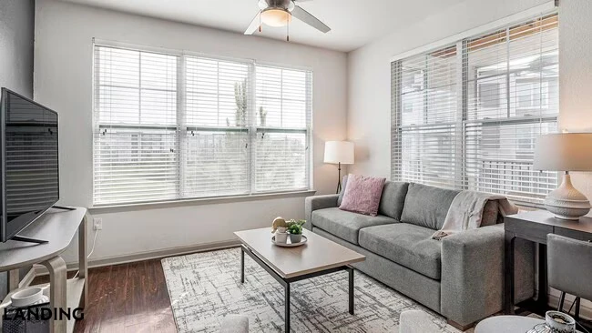 3030 Telegraph Ave Berkeley, CA 94705 photo 3