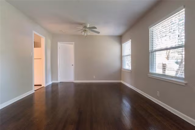 2124 Fenwick Drive, Dallas, TX 75228 photo 2
