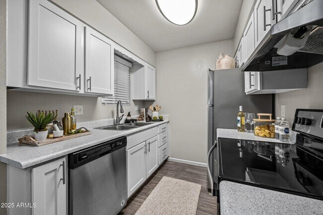 9350 N 67th Ave Peoria, AZ 85345 photo 5
