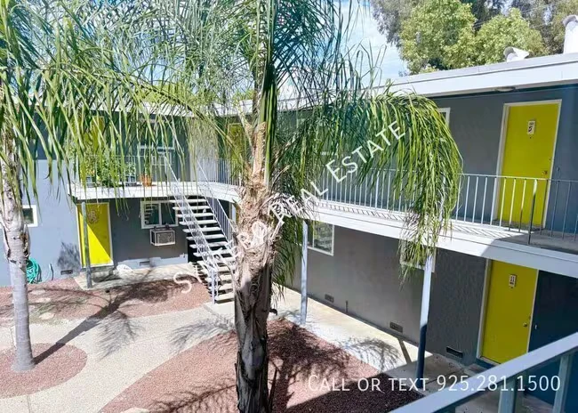 1515 West St Concord, CA 94521 photo 2