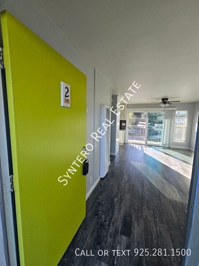 1515 West St Concord, CA 94521 photo 3