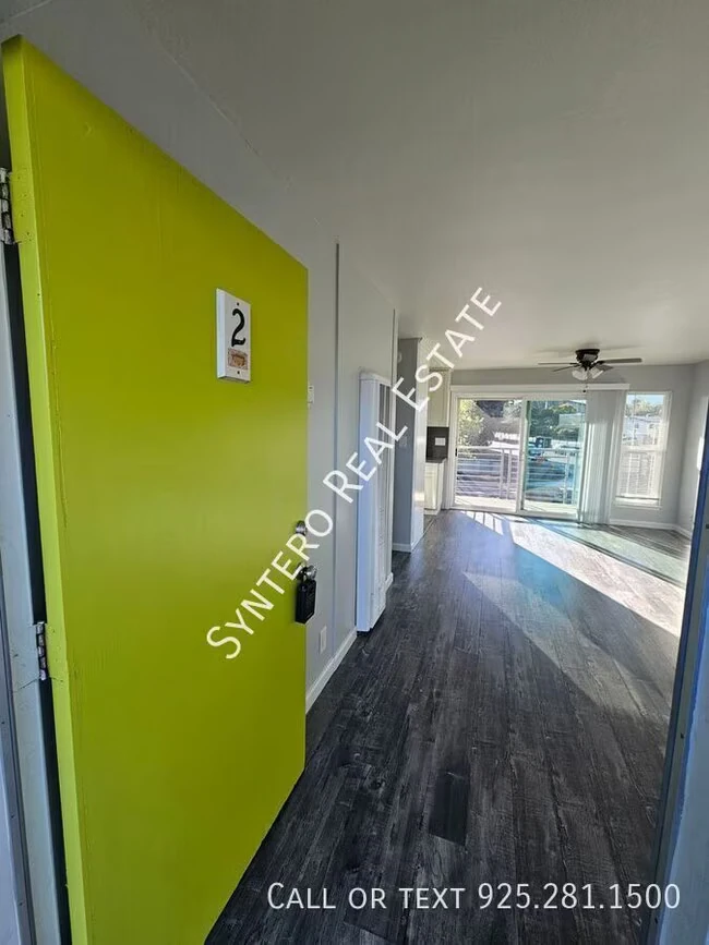 1515 West St Concord, CA 94521 photo 3