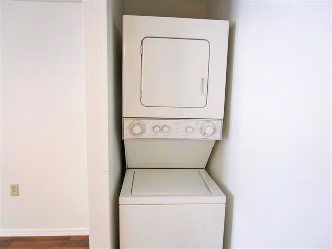 Florence Park Apartments photo 4