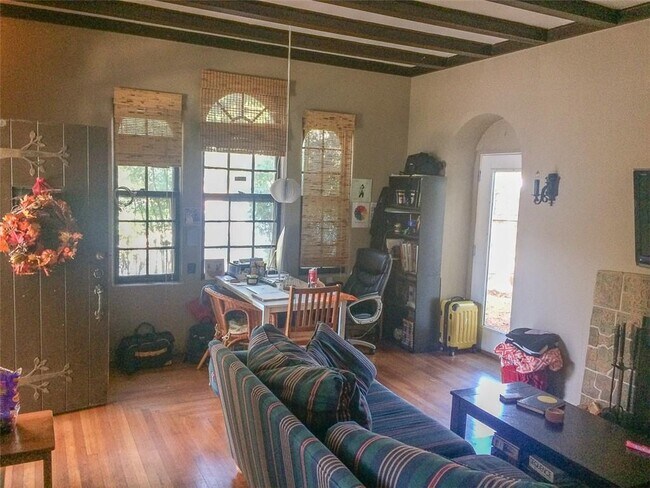 3111 Harris Park Avenue, Austin, TX 78705 photo 4
