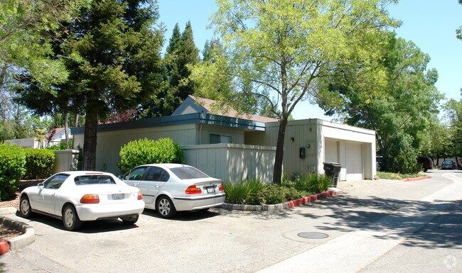 8655 Old Redwood Hwy photo 4