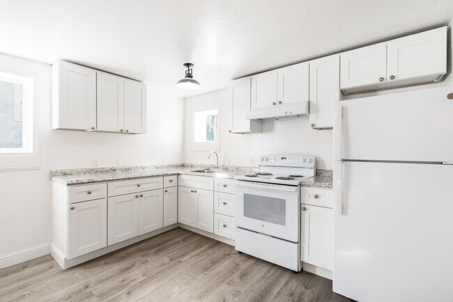 2120 Lincoln Ave Alameda, CA 94501 photo 4