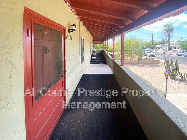 1117 East Whitton Avenue, Phoenix, AZ 85014 photo 4
