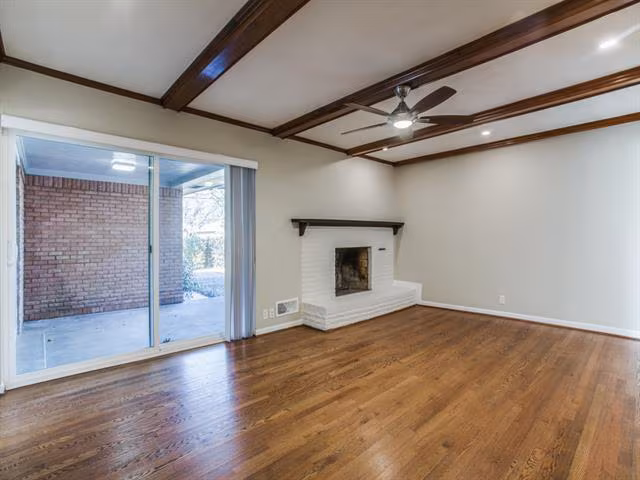 6327 Town Hill Lane, Dallas, TX 75214 photo 5