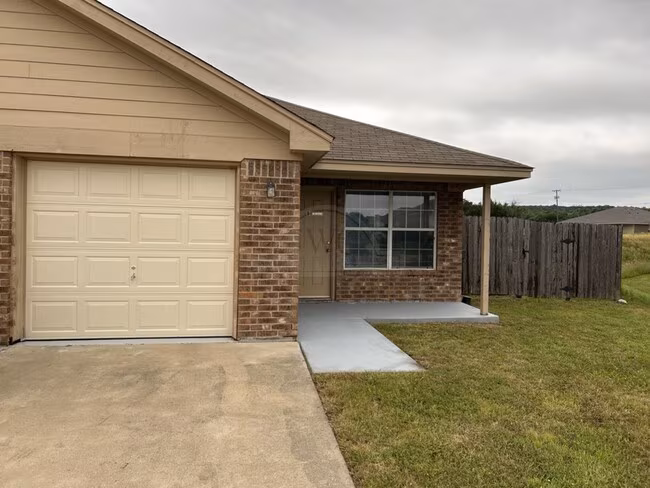 3101 Yaupon Rd Copperas Cove, TX 76522 photo 2