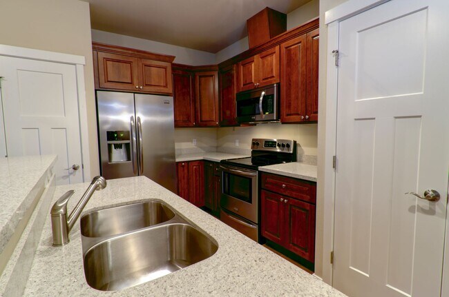 1643 Burnside Pl DuPont, WA 98327 photo 3