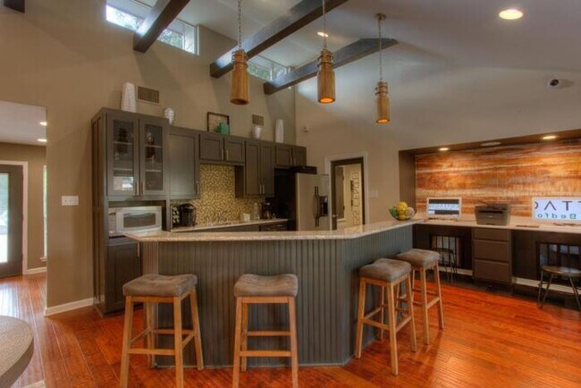 2000 Park Pl Blvd Bedford, TX 76021 photo 4