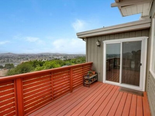 6609 Gatto Avenue, El Cerrito, CA 94530 photo 3