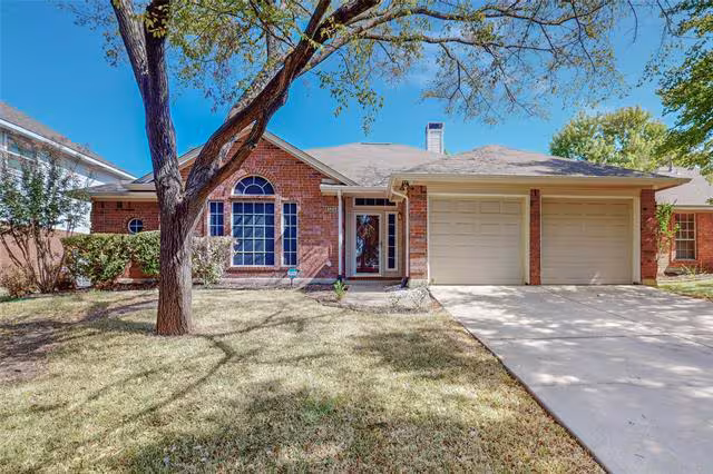 5425 Bryce Canyon Drive, Fort Worth, TX 76137 photo 3