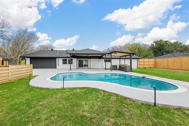 12417 Quincy Ln Dallas, TX 75230 photo 2