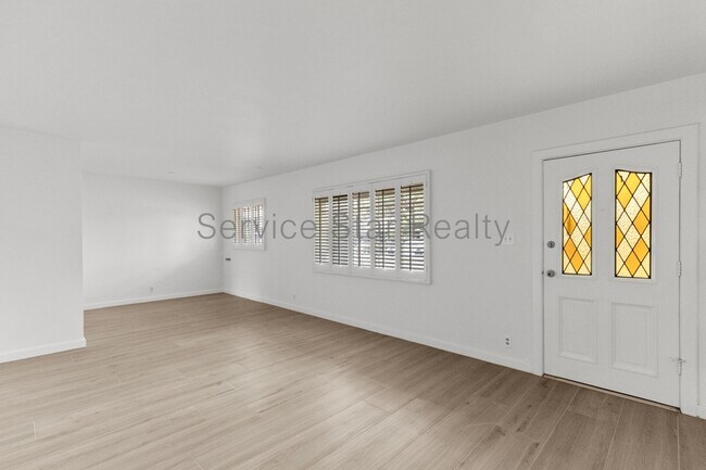 3215 N 20th Pl photo 3
