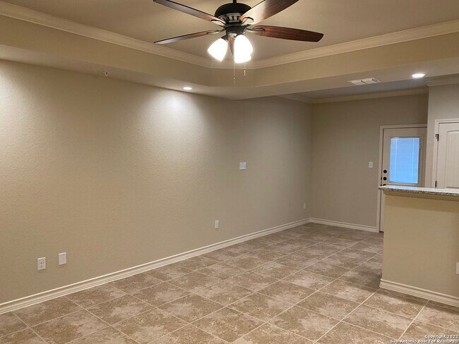 6326 Luglio Ln San Antonio, TX 78233 photo 3