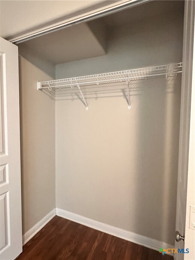 264 Trestle Tree San Marcos, TX 78666 photo 4