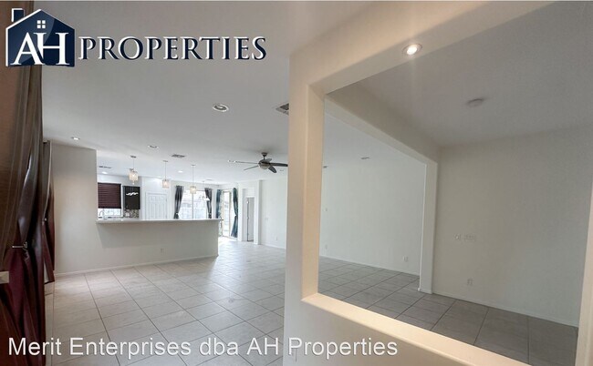 2133 E Aire Libre Ave Phoenix, AZ 85022 photo 2