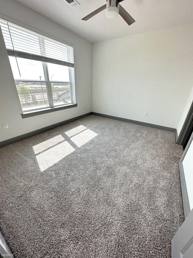 26585 E University Dr Aubrey, TX 76227 photo 5