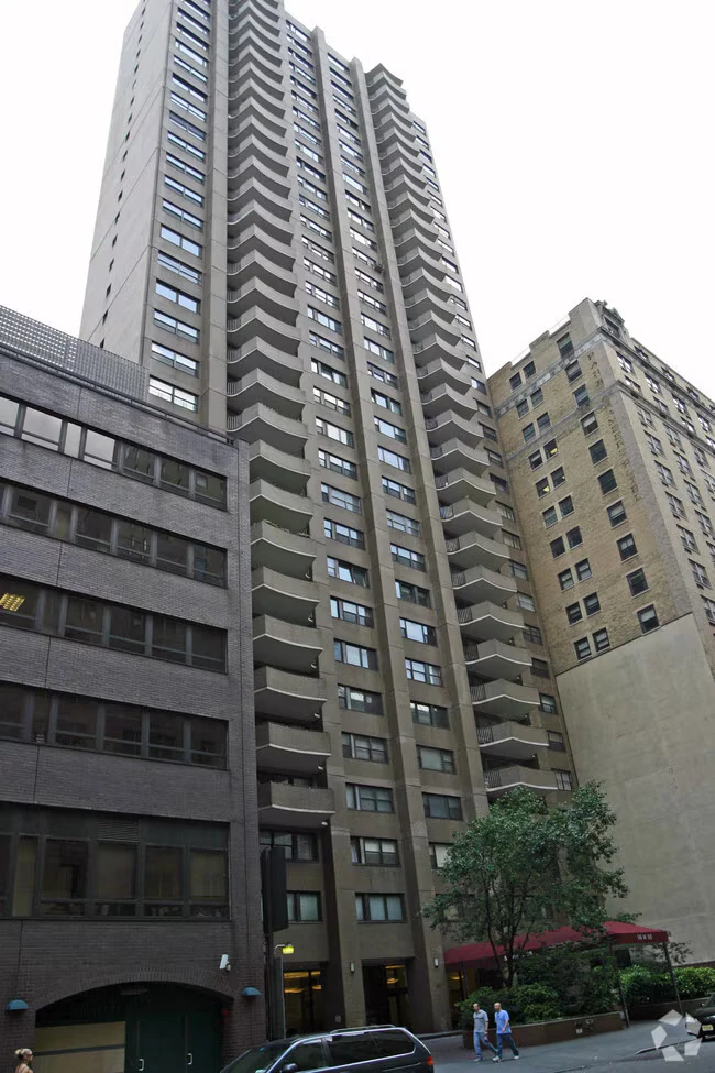 The Coronet Condominium photo 5