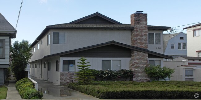 2010 San Jose Avenue, Alameda, CA 94501 photo 2