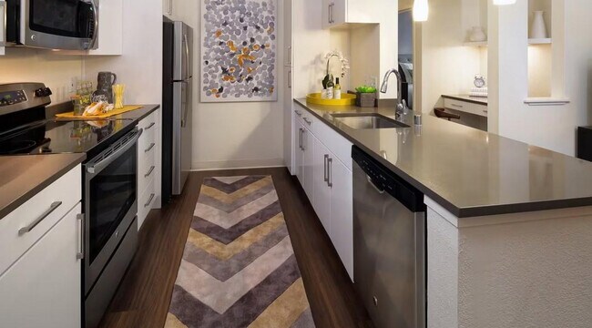 1257 Lakeside Dr Sunnyvale, CA 94085 photo 4