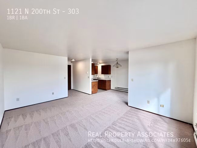 1121 N 200th St Shoreline, WA 98133 photo 5
