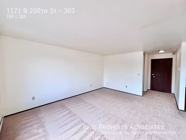 1121 N 200th St Shoreline, WA 98133 photo 4