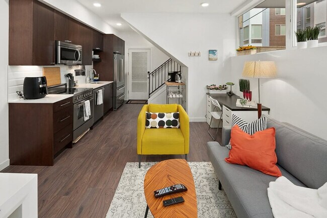 915 14th Ave Seattle, WA 98122 photo 5