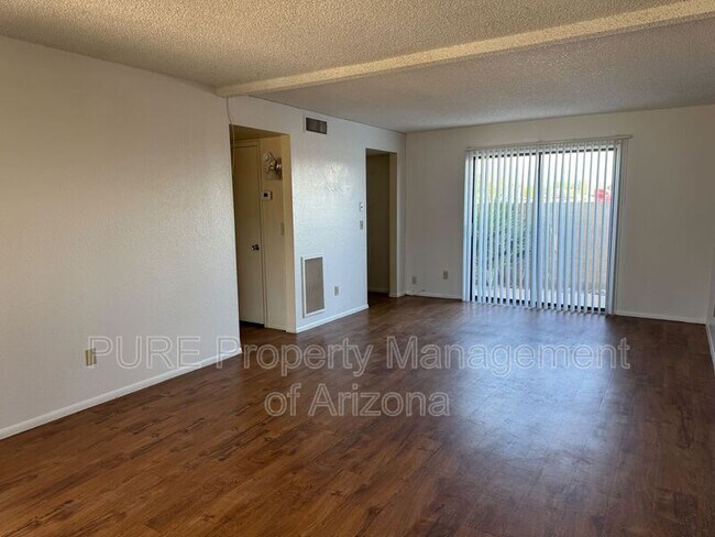 231 E 2nd Ave Mesa, AZ 85210 photo 5