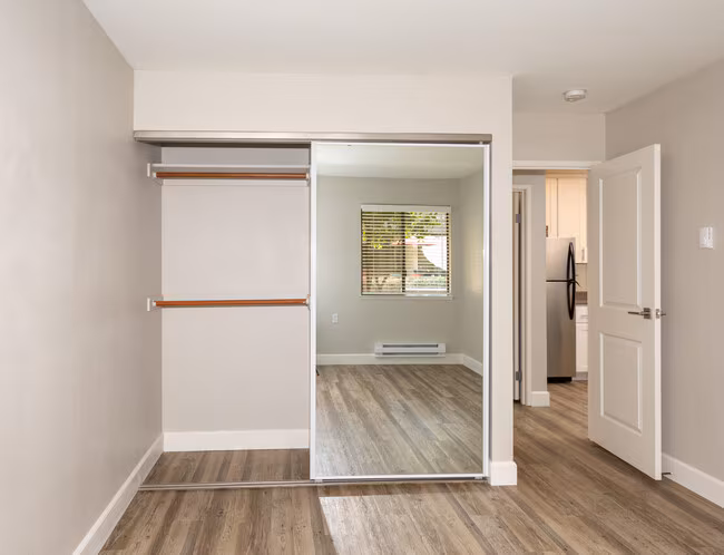Ellinwood Apartments photo 2